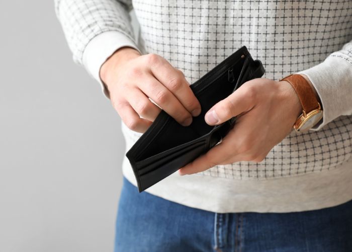 10 Warning Signs You Need Debt Counselling